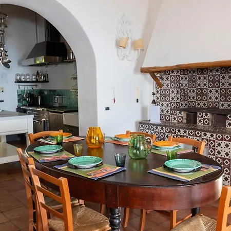 Il Frantoio * Panarea